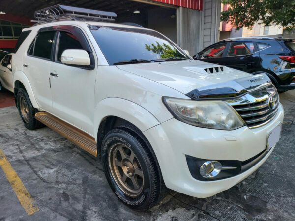 2015 Toyota Fortuner 2.4 V Diesel Loaded Automatic - Image 3