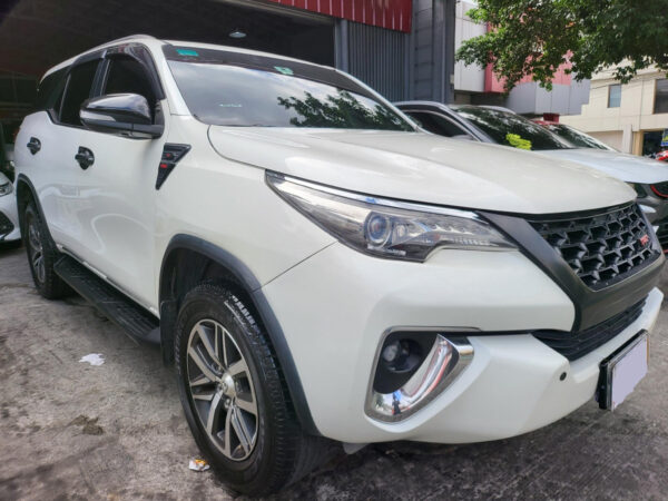 2017 Toyota Fortuner 2.4 V Diesel Automatic - Image 3