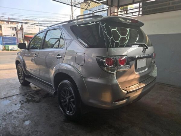 2015 TOYOTA FORTUNER 2.7 G BLACK SERIES GAS A/T - Image 5