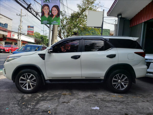 2017 Toyota Fortuner 2.4 V Diesel Automatic - Image 6