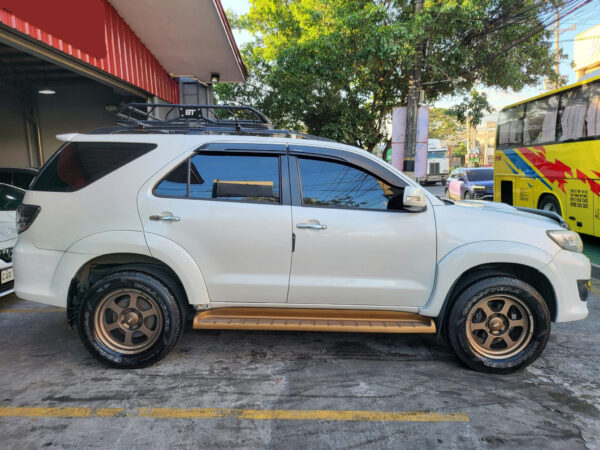 2015 Toyota Fortuner 2.4 V Diesel Loaded Automatic - Image 7