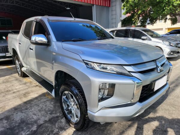 2019 Mitsubishi Strada 2.4 GLX PLUS Automatic - Image 3