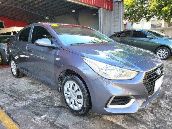 2020 Hyundai Accent 2.4 GL 30K KM Automatic - Image 3