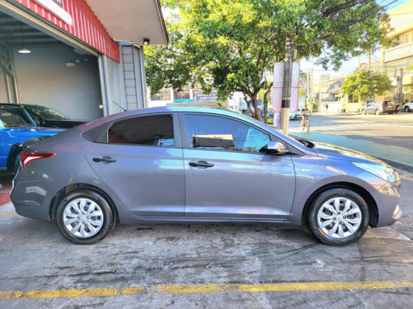 2020 Hyundai Accent 2.4 GL 30K KM Automatic - Image 7