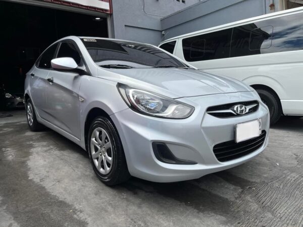 2014 Hyundai Accent 1.4 GL Automatic - Image 3