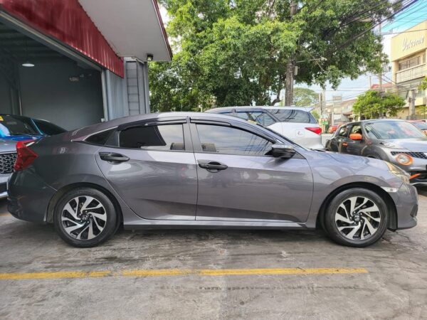 2018 Honda Civic 1.8 E Automatic - Image 7