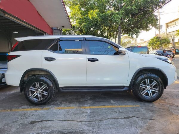 2019 Toyota Fortuner 2.4 G Diesel 20K KM Automatic - Image 7