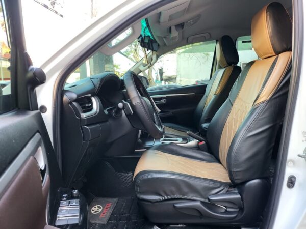 2019 Toyota Fortuner 2.4 G Diesel 20K KM Automatic - Image 10