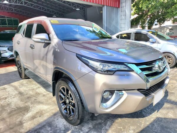 2017 Toyota Fortuner 2.4 V Diesel Automatic - Image 3