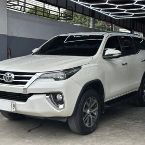 2017 TOYOTA FORTUNER V 4×2 A/T DIESEL