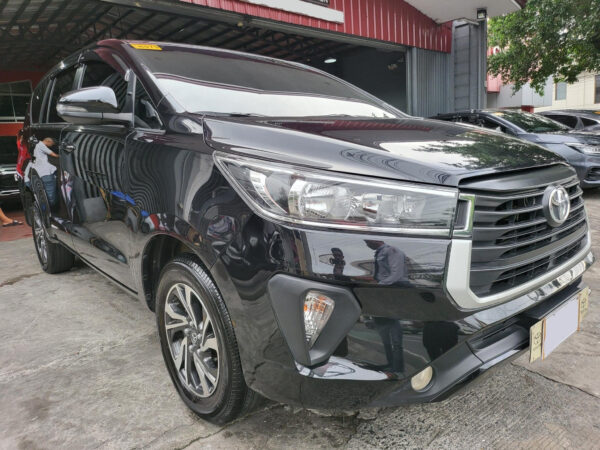 2023 Toyota Innova 2.8 E 20K KM Casa Maintained Automatic - Image 3