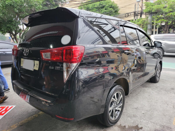 2023 Toyota Innova 2.8 E 20K KM Casa Maintained Automatic - Image 4