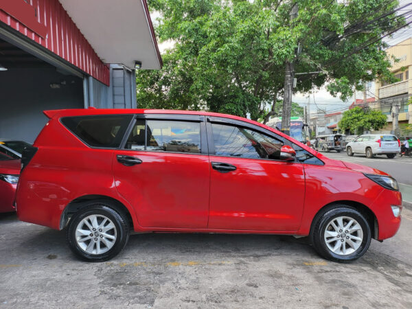 2017 Toyota Innova Acquired 2.8 E Diesel Manual - Image 7