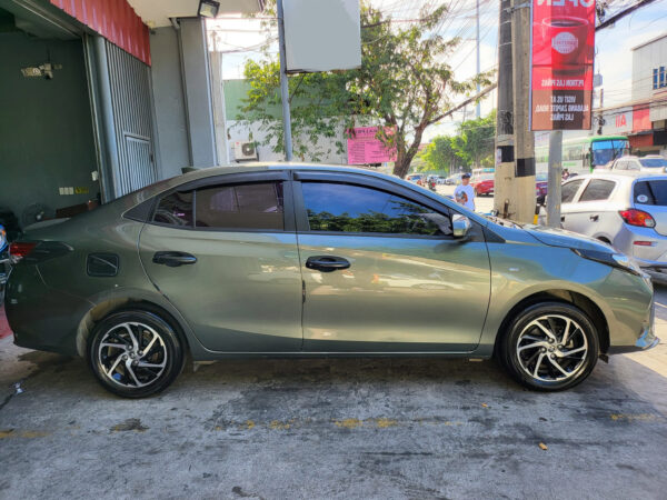 2022 Toyota Vios 1.3 XLE Automatic - Image 7