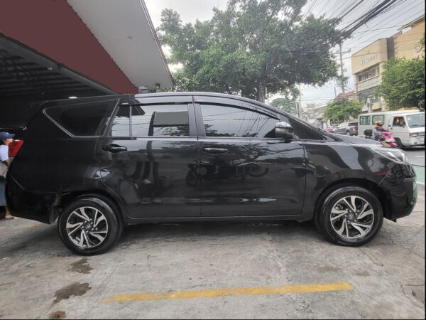 2023 Toyota Innova 2.8 E 20K KM Casa Maintained Automatic - Image 7