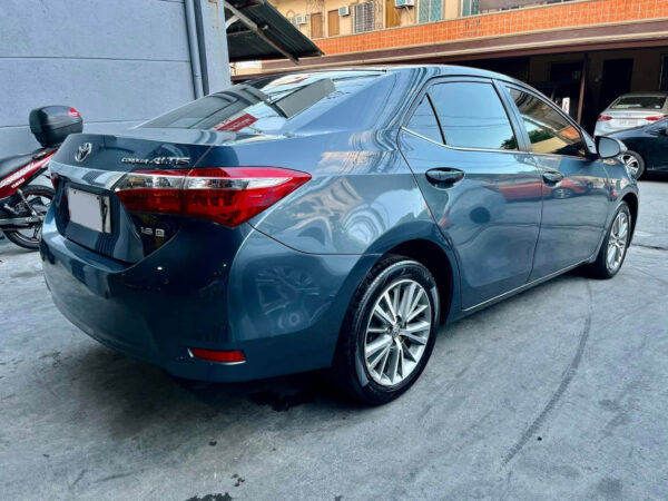 2016 Toyota Corolla Altis 1.6 G Manual - Image 4