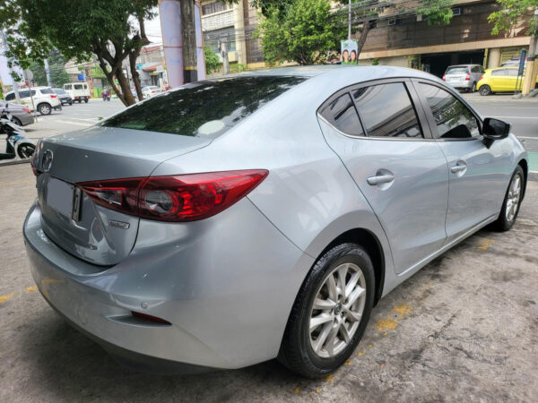 2017 Mazda 3 1.5 Skyactiv Automatic - Image 4