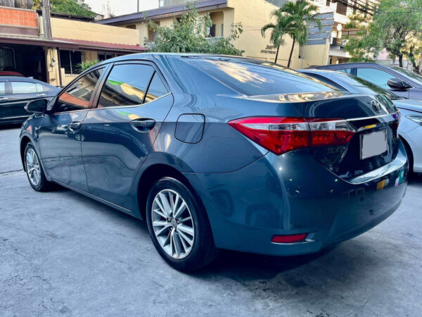 2016 Toyota Corolla Altis 1.6 G Manual - Image 5