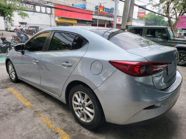 2017 Mazda 3 1.5 Skyactiv Automatic - Image 5