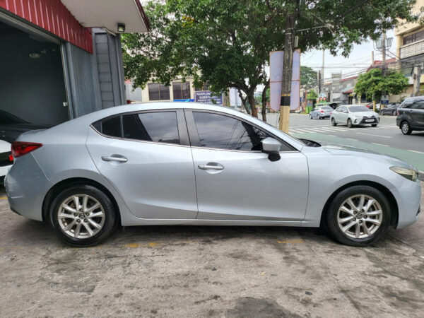 2017 Mazda 3 1.5 Skyactiv Automatic - Image 7