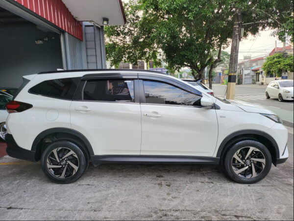 2019 Toyota Rush 1.5 G 20K KM Automatic - Image 7