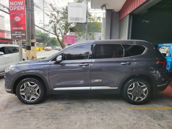 2023 Hyundai Santa Fe 2.2 CRDI Save 900K From Brand New 10K KM Automatic - Image 6