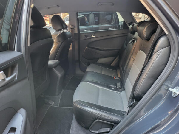 2019 Hyundai Tucson 2.0 CRDI Diesel Automatic - Image 12