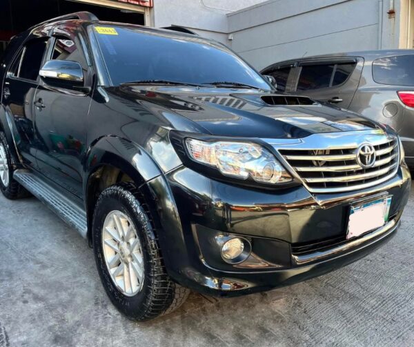 2014 Toyota Fortuner 2.5 G Diesel Manual - Image 3