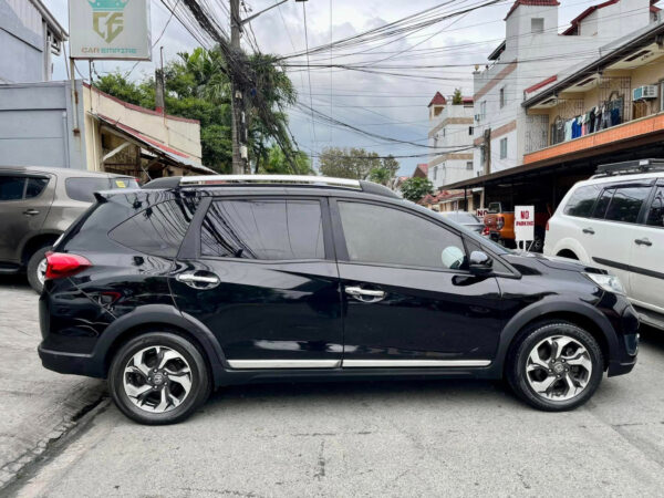 2017 Honda BR-V 1.5 V Push Start Automatic - Image 7