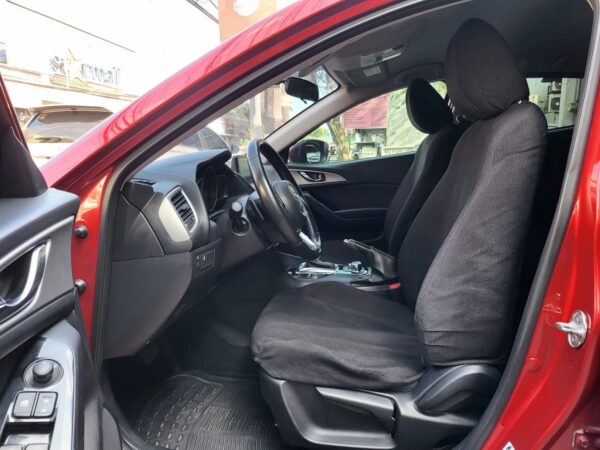 2019 Mazda 3 Hatchback 1.5 Skyactiv 30K KM Automatic - Image 9