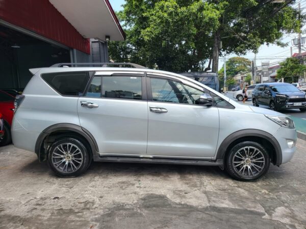 2020 Toyota Innova 2.8 E Diesel A/T - Image 7