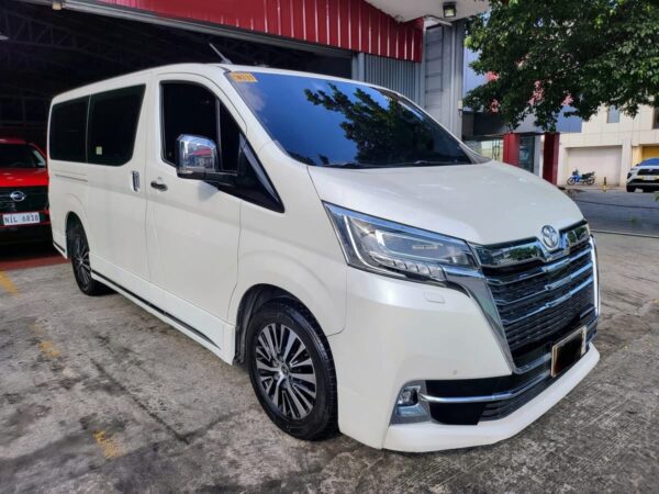 2020 Toyota Hiace Super Grandia 3.0 Elite Automatic - Image 3