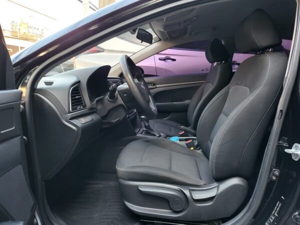 2017 Hyundai Elantra Acquired 1.6 GL Automatic - Image 10