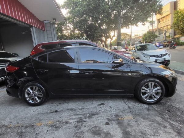 2017 Hyundai Elantra Acquired 1.6 GL Automatic - Image 7