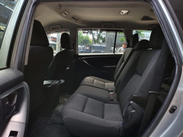 2020 Toyota Innova 2.8 E Diesel A/T - Image 12
