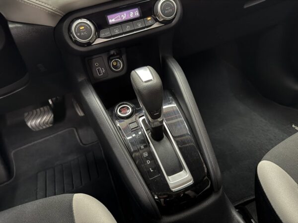 Nissan Almera VE Turbo CVT 2023 Automatic - Image 13