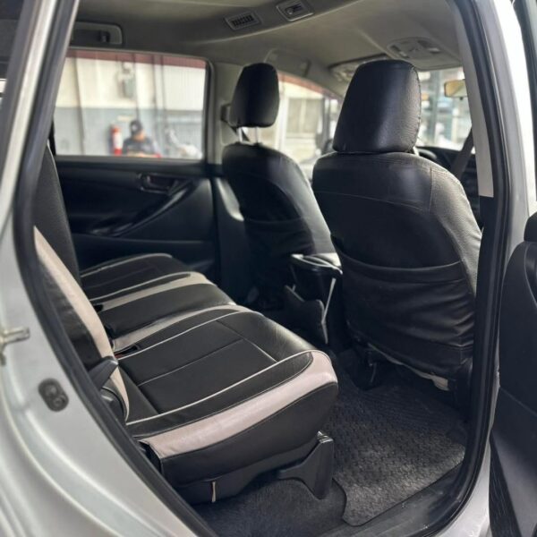 2017 Toyota Innova J M/T - Image 10