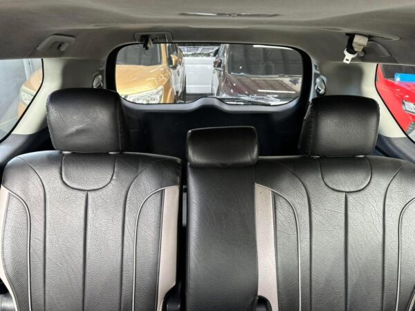 2017 Toyota Innova J M/T - Image 12