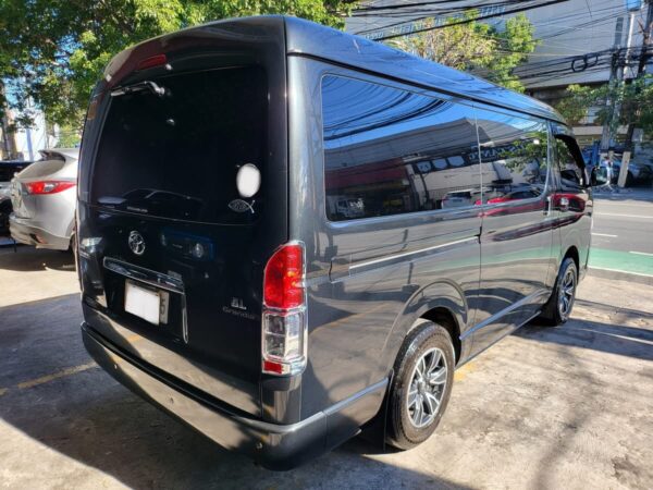 2018 Toyota Hiace Grandia 3.0 GL Automatic - Image 4