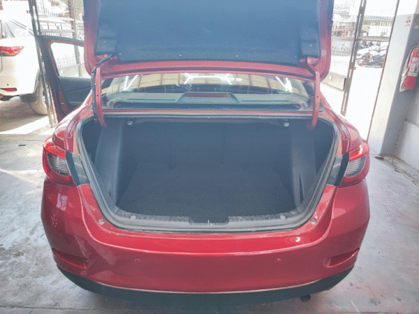 2018 MAZDA 2 SKYACTIVE - Image 11
