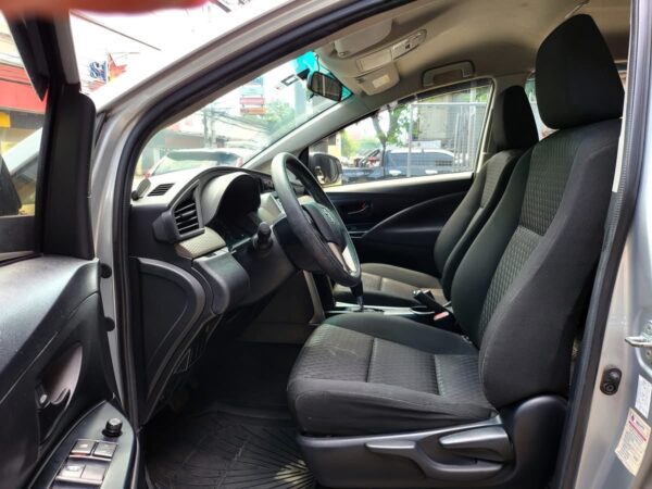 2020 Toyota Innova 2.8 E Diesel A/T - Image 10