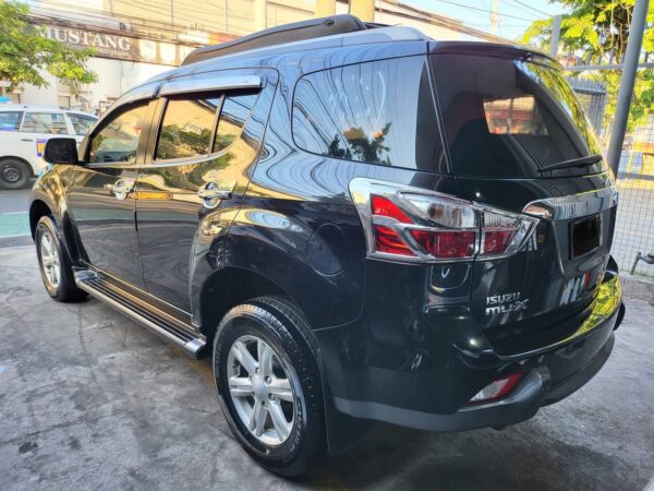 2015 Isuzu Mu-x 2.5 LS-A Automatic - Image 5