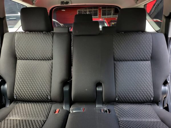 2020 Toyota Innova 2.8 E Diesel A/T - Image 13
