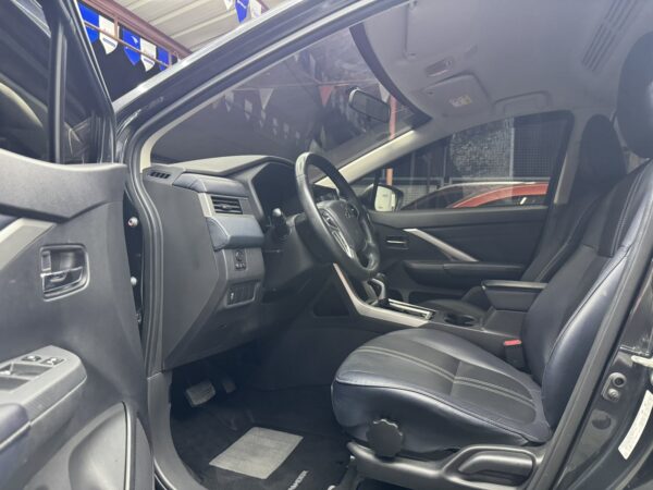 2023 Mitsubishi Xpander Cross Automatic - Image 10
