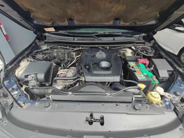 2017 Mitsubishi Montero GLS Diesel A/T - Image 11