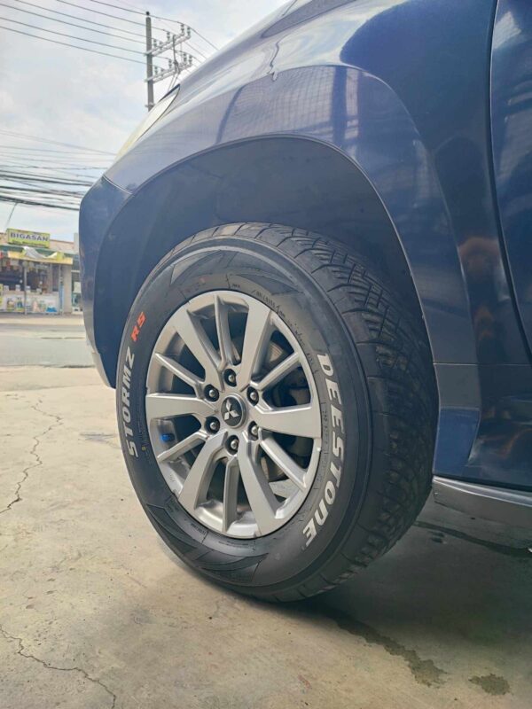 2017 Mitsubishi Montero GLS Diesel A/T - Image 13