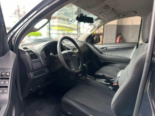 2019 ISUZU MUX 1.9 RZ4E 4×2 A/T - Image 9