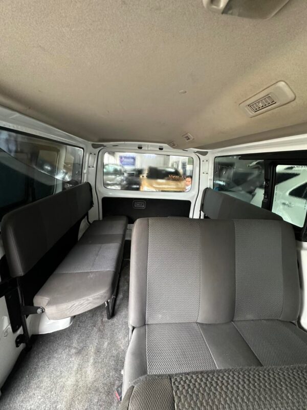 2018 NISSAN NV350 2.5 M/T - Image 9