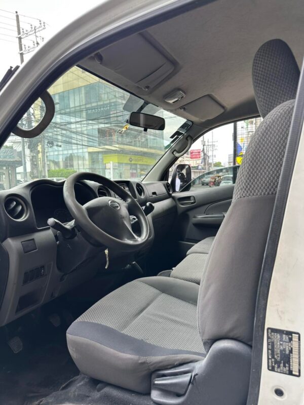 2018 NISSAN NV350 2.5 M/T - Image 6