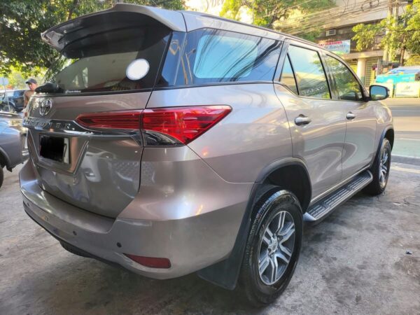 2016 Toyota Fortuner 2.4 G Diesel Manual - Image 4